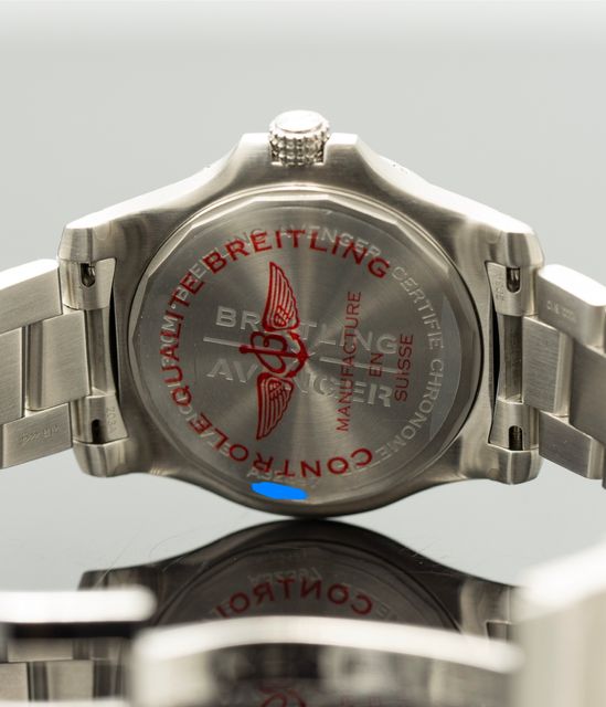 Breitling Avenger Automatic 43 A32397 Image 4
